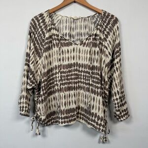 Love Stitch Abstract 100% Rayon Blouse, Cinched Sides, Size M/L,Great Condition!